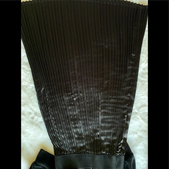 Skirt - Picture 1 of 3